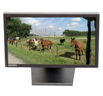 TosiVision 39,6 cm / 15,6" Metall-LCD-Monitor, HDMI/VGA/Video IN